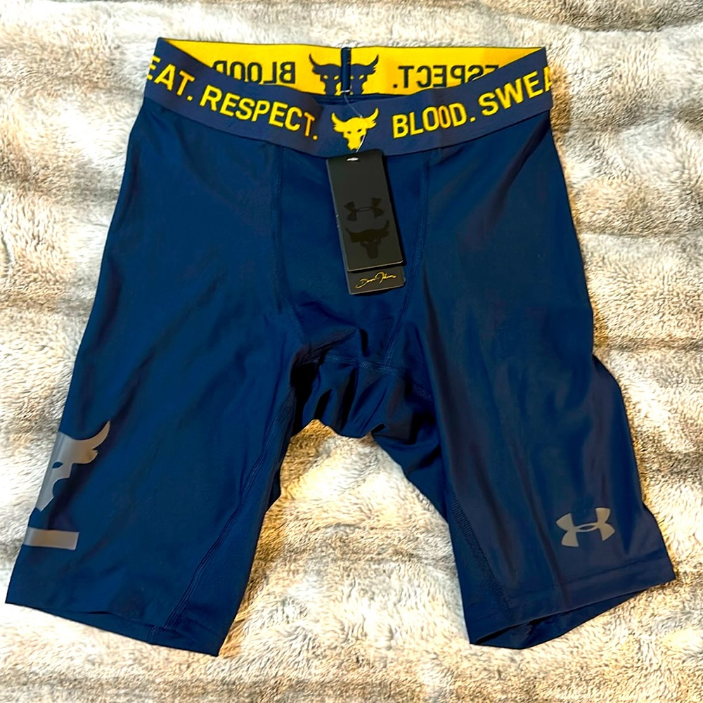 UnderArmour Project Rock Mens Medium Shorts HeatGear Compression 1353900 NWT